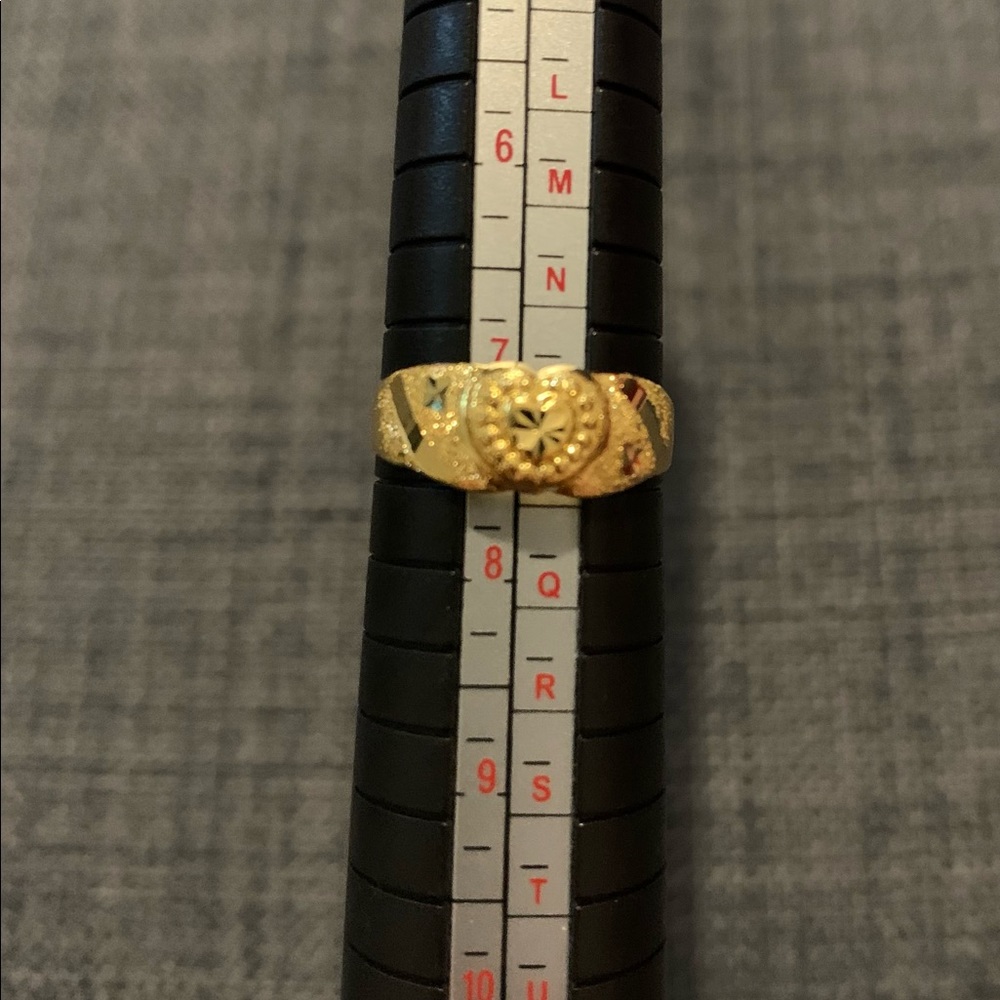 100% 18k saudi gold